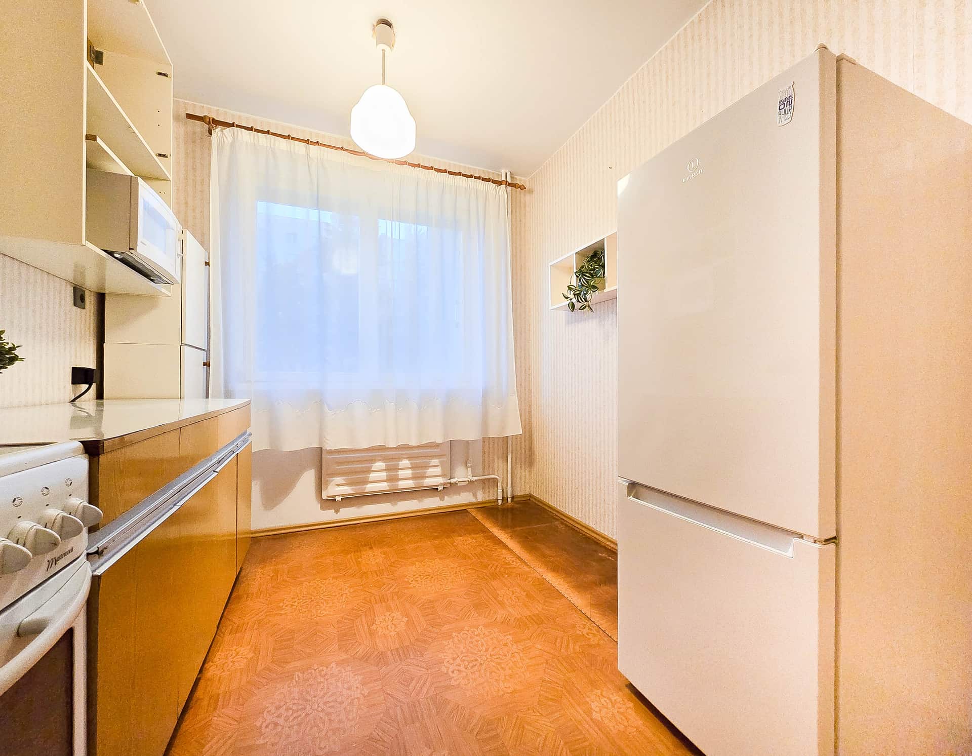 Vaikne korter vaatega sisehoovi heas piirkonnas! photo 19