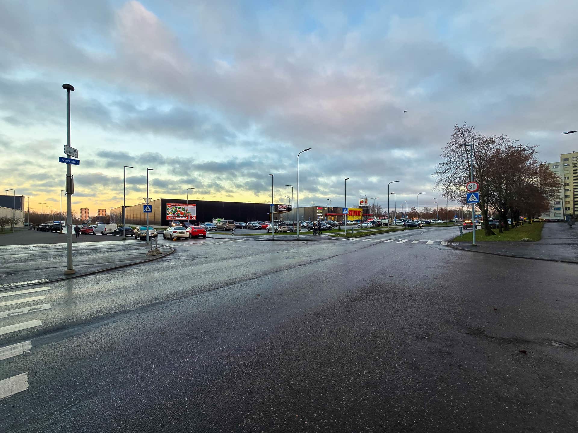 Vaikne korter vaatega sisehoovi heas piirkonnas! photo 26