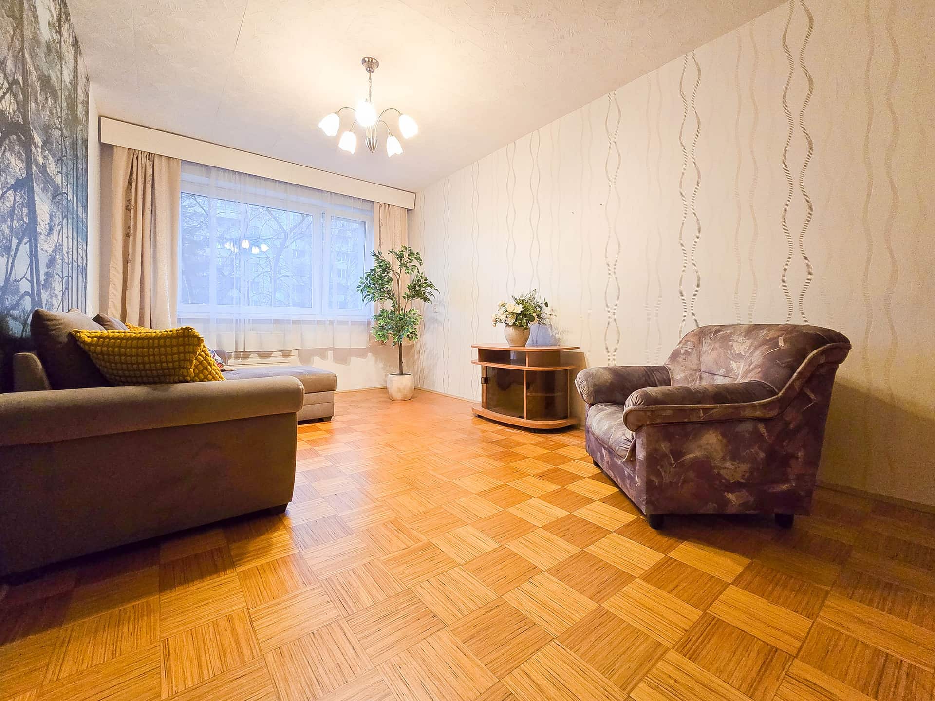 Vaikne korter vaatega sisehoovi heas piirkonnas! photo 3