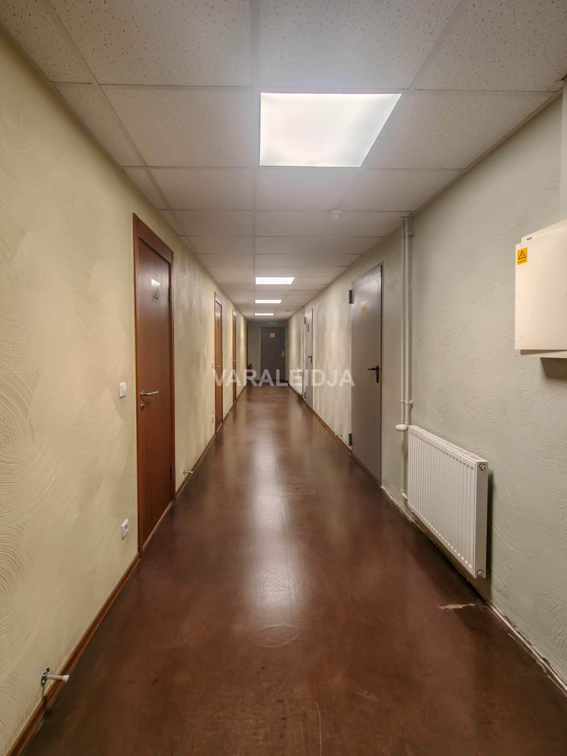 Lao-, tootmis- ja kontoripind 1306 m² Tõrvandis photo 12
