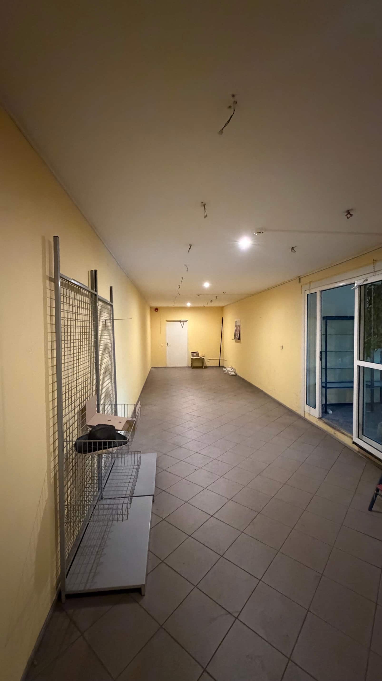 Anda üürile ladu eraldi sissepääsuga ja ilusate kontoritega photo 9
