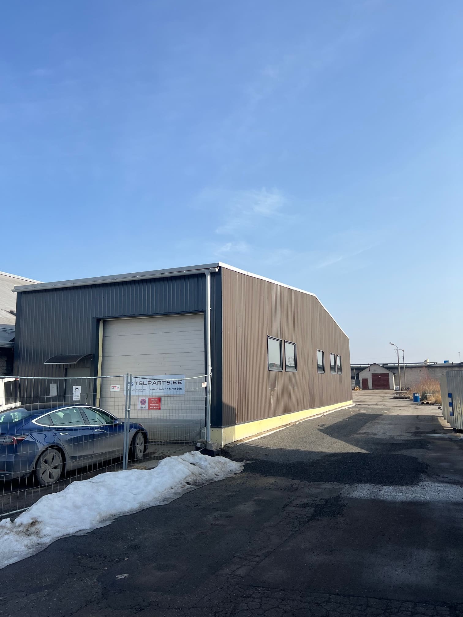 Üürile anda ladu/tootmispind (173 m²) photo 1